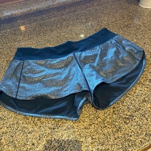 Lululemon Shiny Speed Up Short 2.5”